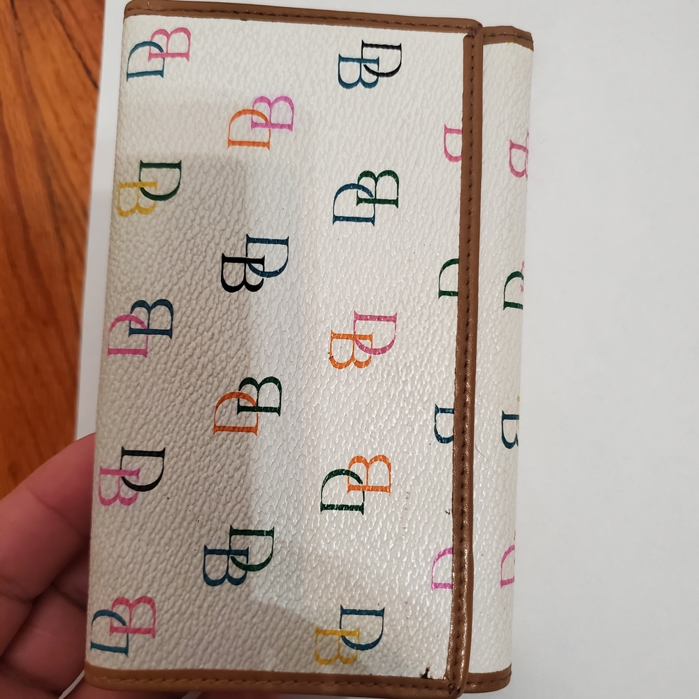 Vintage Trifold Dooney & Bourke Cream& Tan Leather Wallet